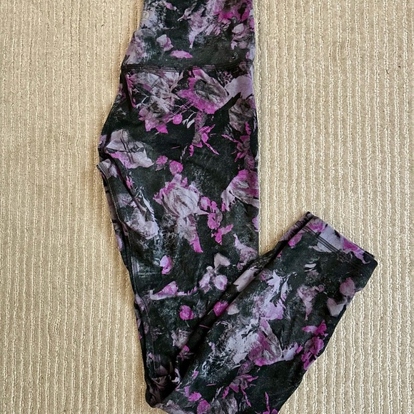 Lululemon Floral Patterned Leggings - Picture 2 of 6